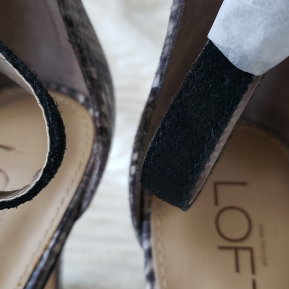 2 for $30🍓LOFT Leather Heels - Picture 4 of 8